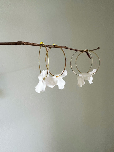 CERCHI-FIORE-BIANCO DI RESINA